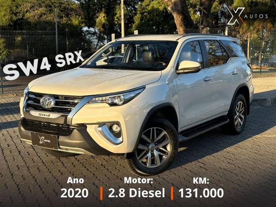 TOYOTA HILUX SW4 2.8 SRX 4X4 7 LUGARES 16V TURBO INTERCOOLER DIESEL 4P AUTOMÁTICO